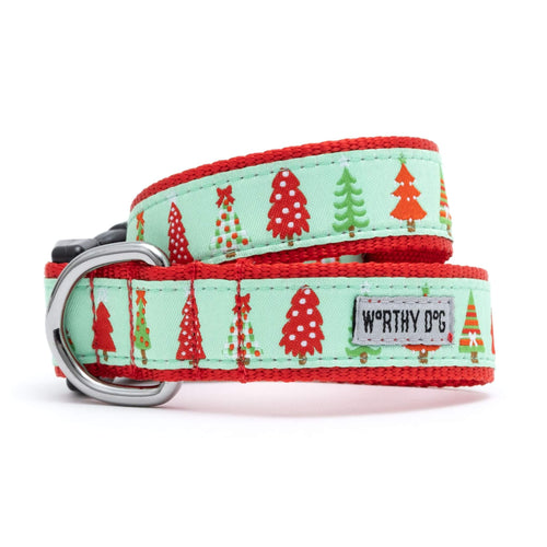 Green Holiday Trees Dog Collar