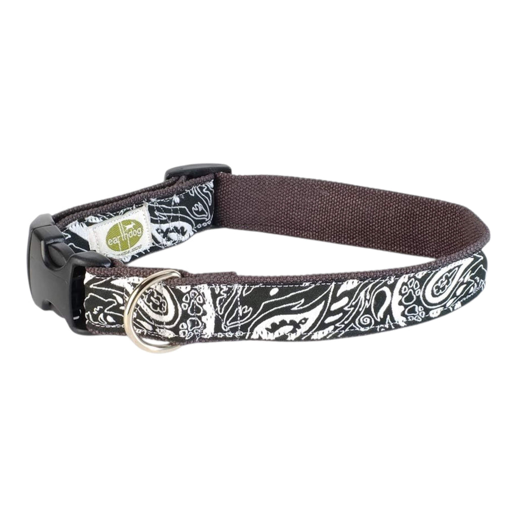 Dog collar with paisley pattern on a white background