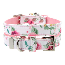 Cargar imagen en el visor de la galería, Pink Floral Cascade Fabric Dog Collar
